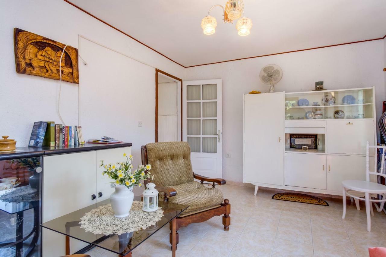 Apartment Carmen Veli Lošinj Εξωτερικό φωτογραφία